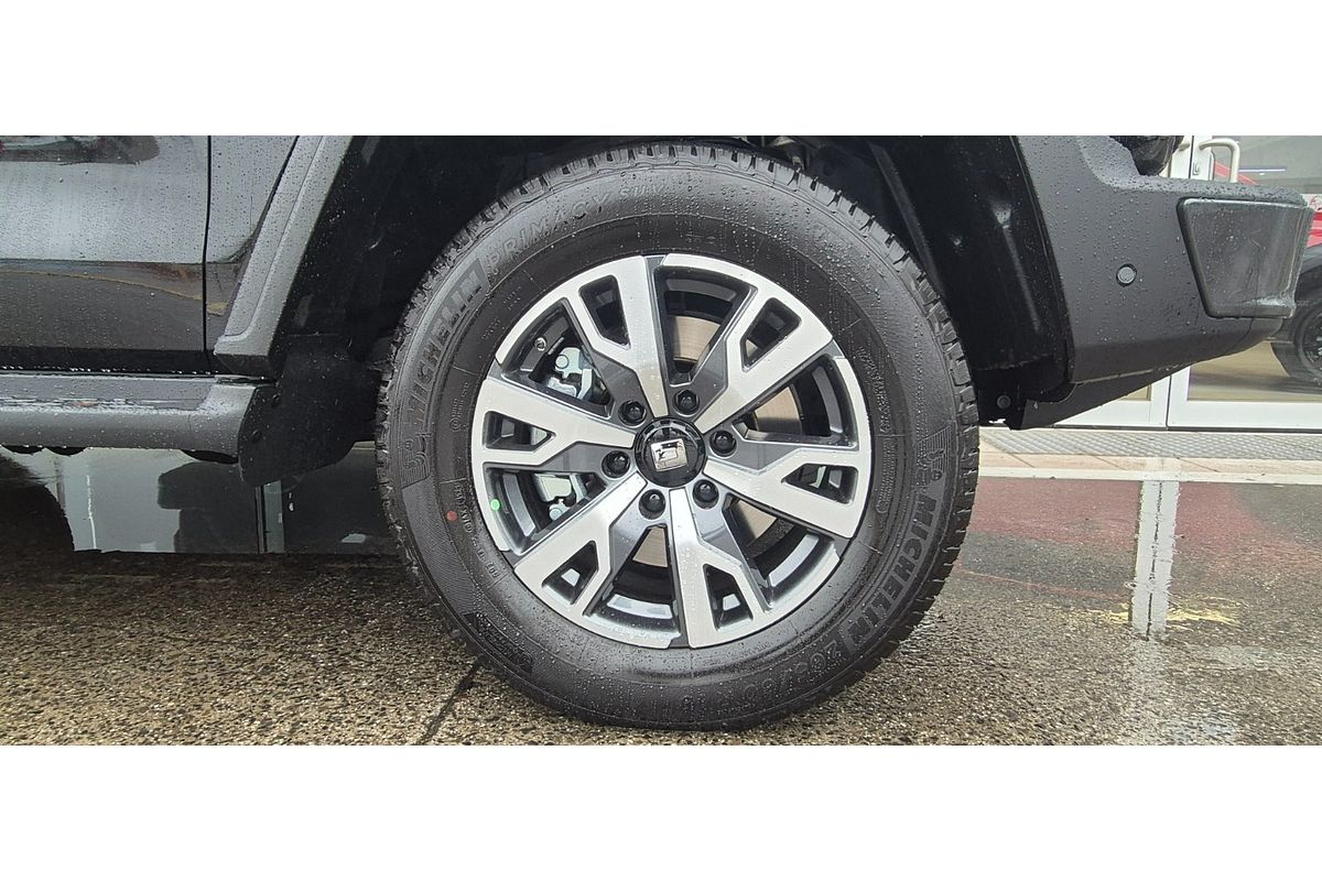2025 GWM Tank 300 HEV Ultra P01