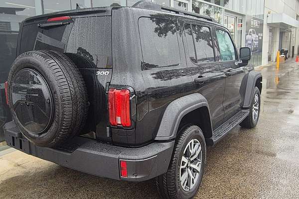 2025 GWM Tank 300 HEV Ultra P01