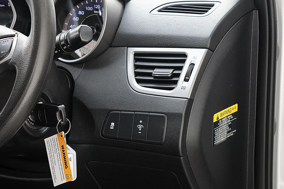 2012 Hyundai Elantra Active MD2