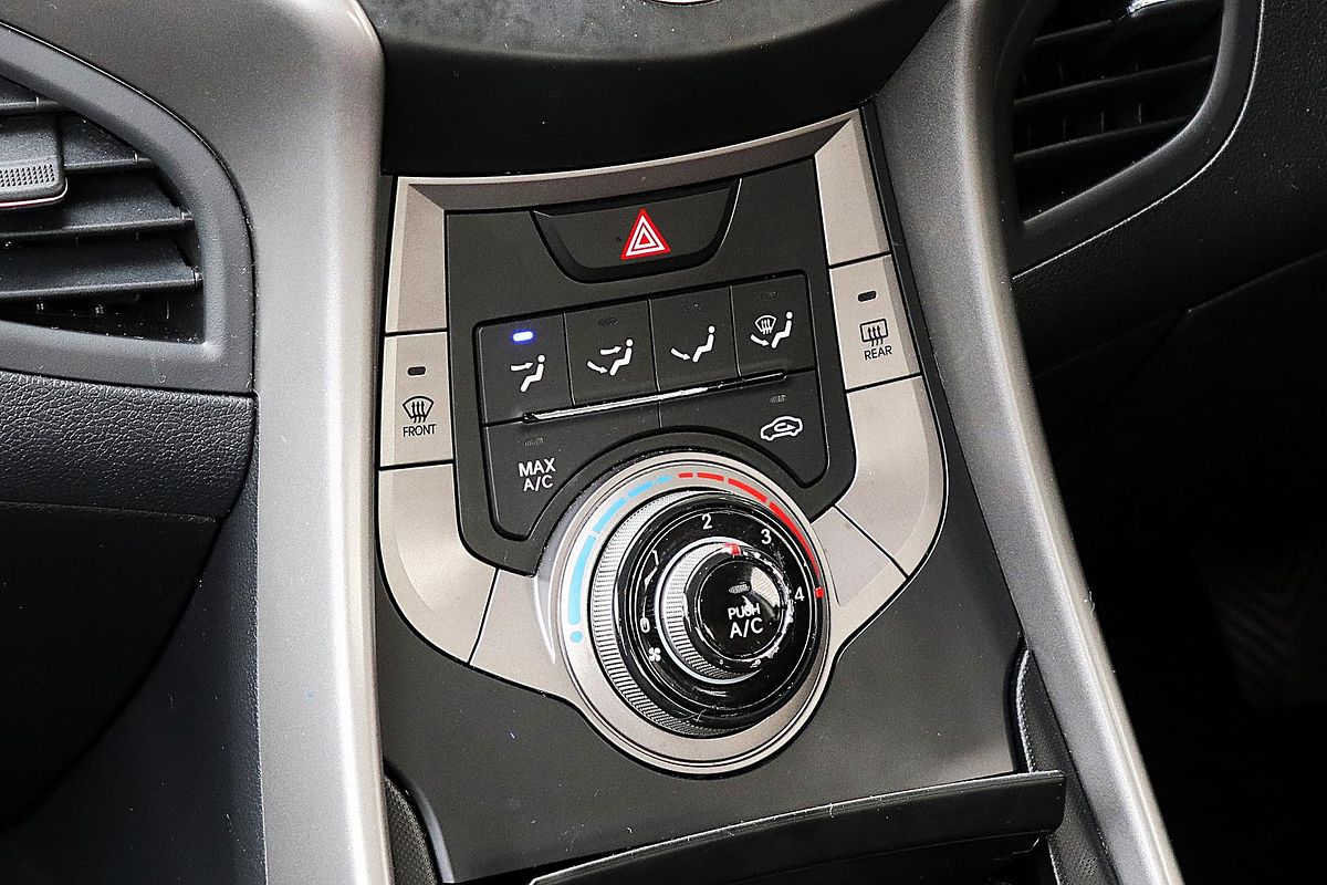 2012 Hyundai Elantra Active MD2