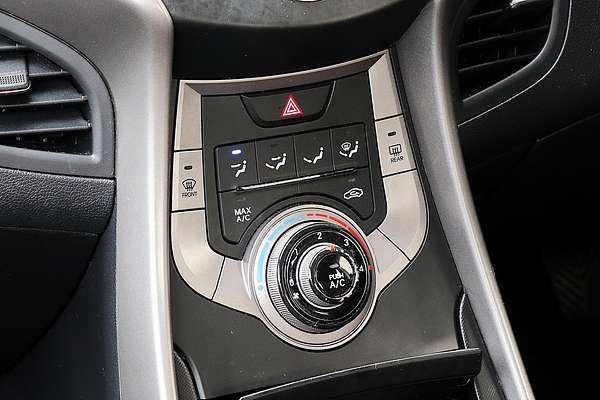 2012 Hyundai Elantra Active MD2