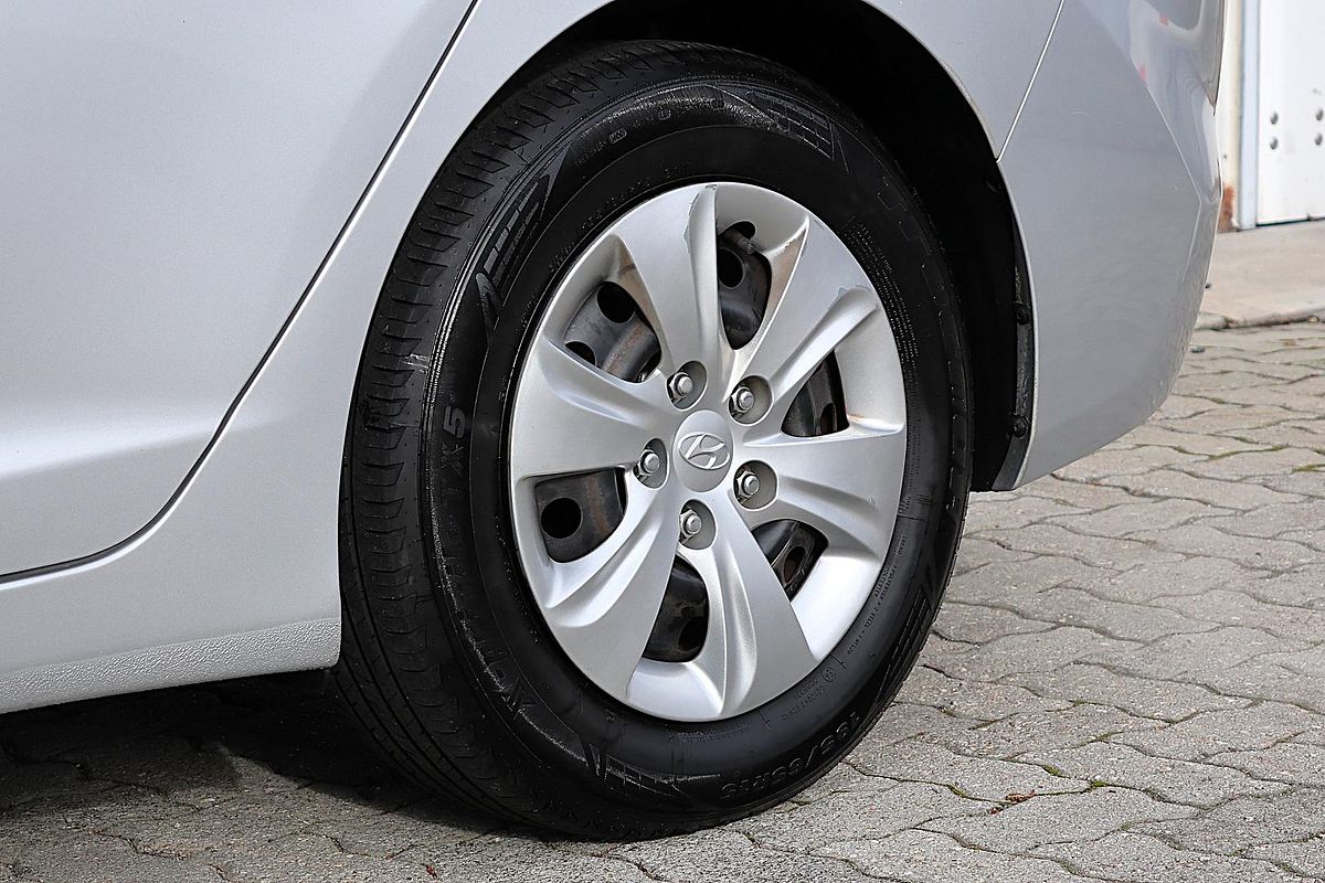 2012 Hyundai Elantra Active MD2