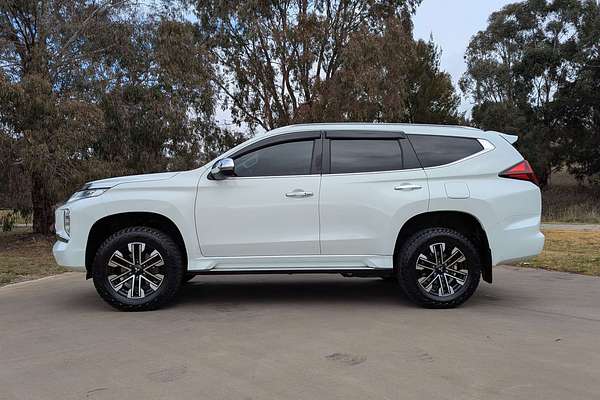 2022 Mitsubishi Pajero Sport Exceed QF