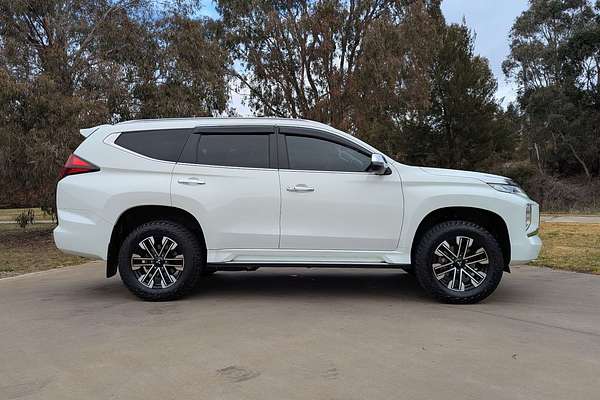 2022 Mitsubishi Pajero Sport Exceed QF
