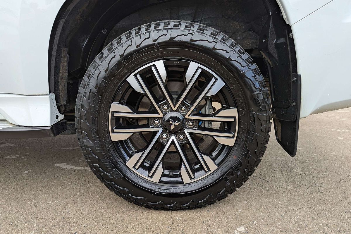 2022 Mitsubishi Pajero Sport Exceed QF
