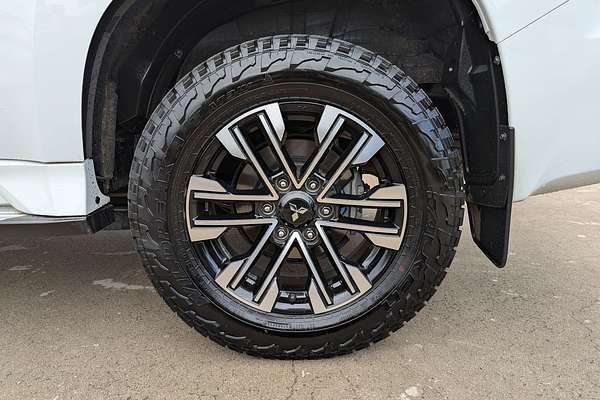 2022 Mitsubishi Pajero Sport Exceed QF