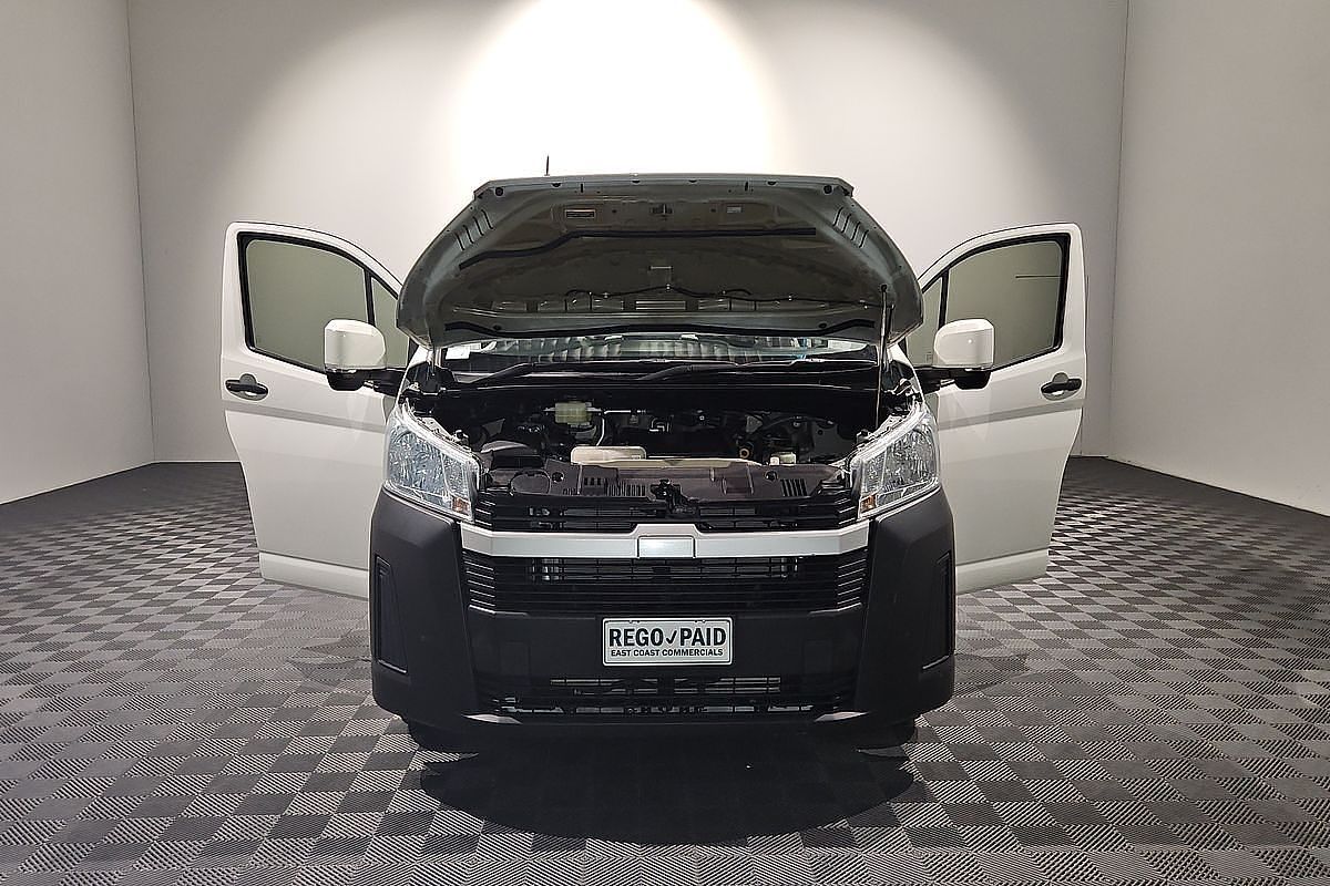 2019 Toyota Hiace Commuter GDH322R
