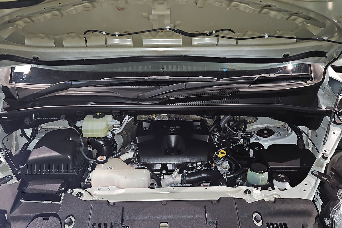 2019 Toyota Hiace Commuter GDH322R