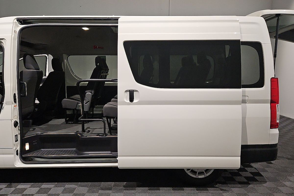 2019 Toyota Hiace Commuter GDH322R