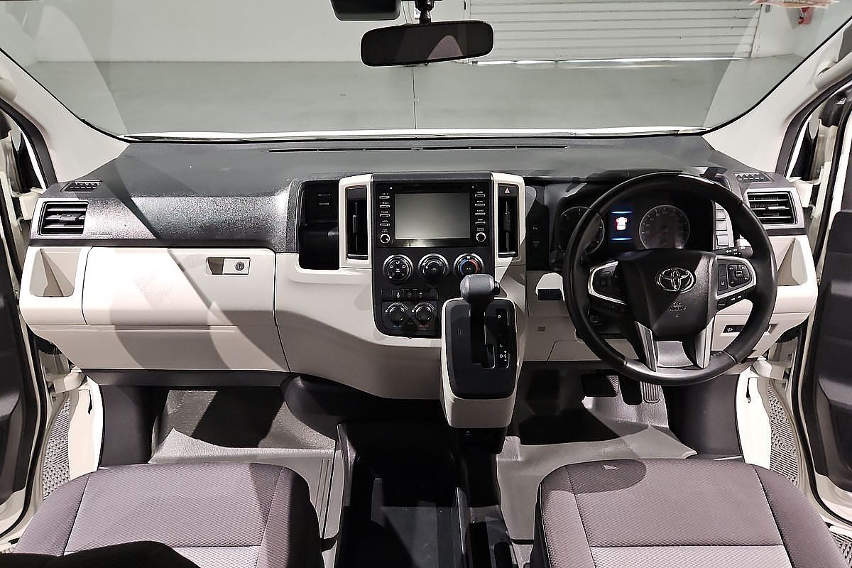 2019 Toyota Hiace Commuter GDH322R