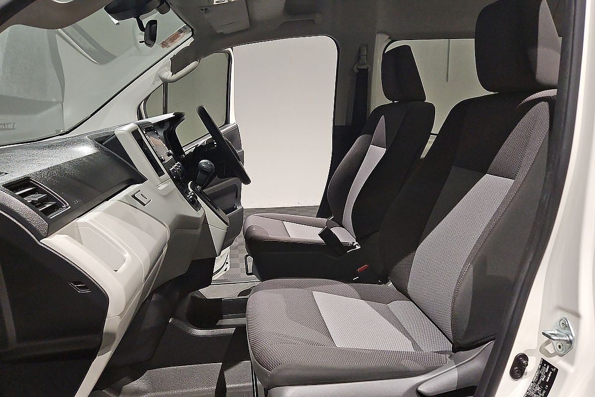 2019 Toyota Hiace Commuter GDH322R