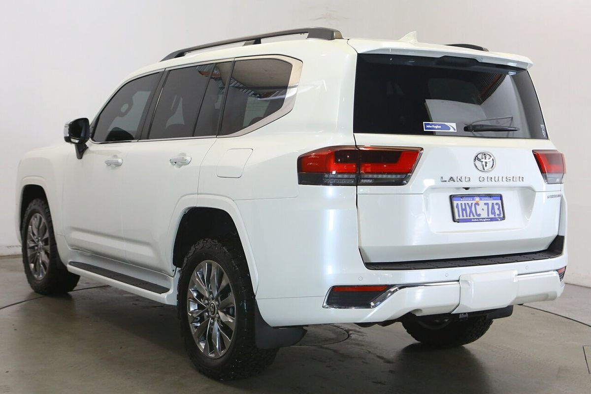 2023 Toyota Landcruiser Sahara ZX FJA300R