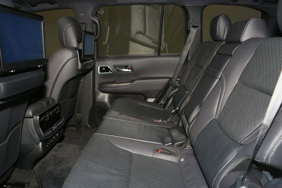 2023 Toyota Landcruiser Sahara ZX FJA300R