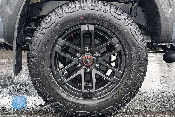 2025 Isuzu D-MAX BLADE 4X4