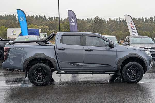 2025 Isuzu D-MAX BLADE 4X4