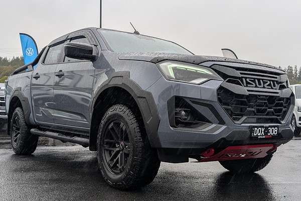 2025 Isuzu D-MAX BLADE 4X4