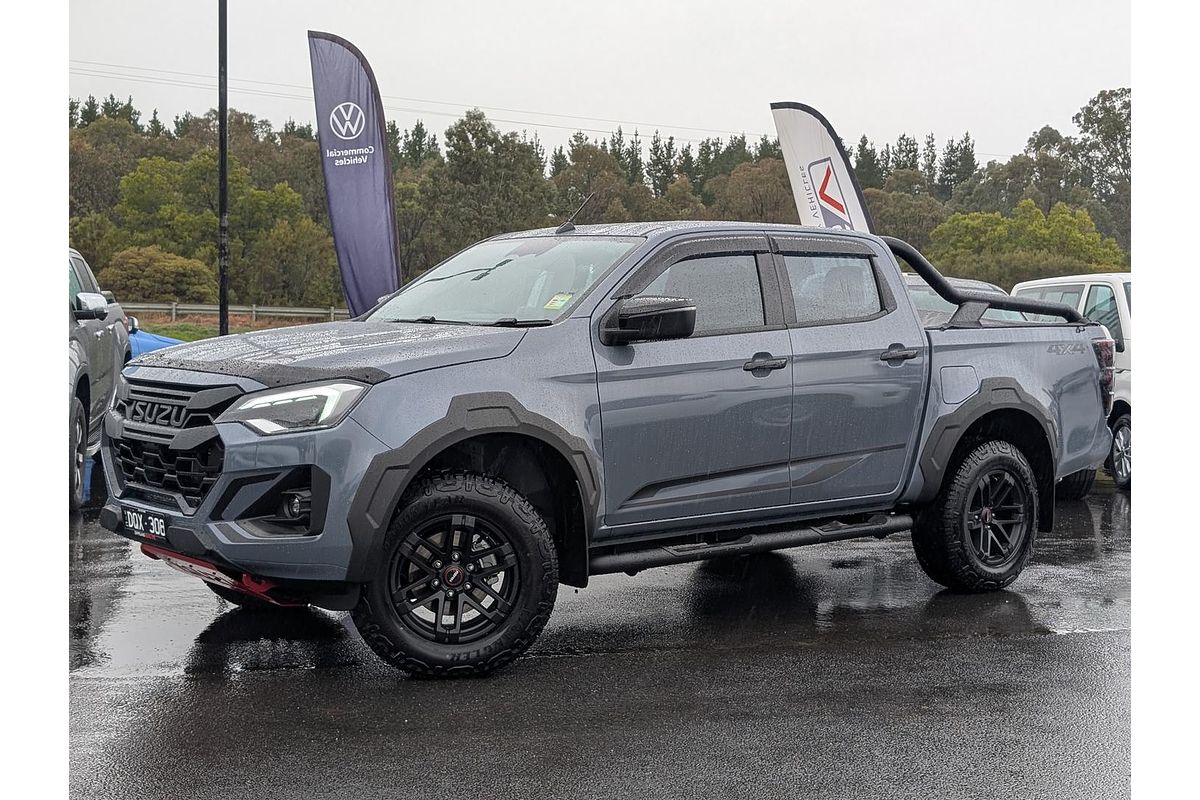 2025 Isuzu D-MAX BLADE 4X4