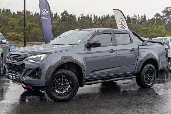 2025 Isuzu D-MAX BLADE 4X4