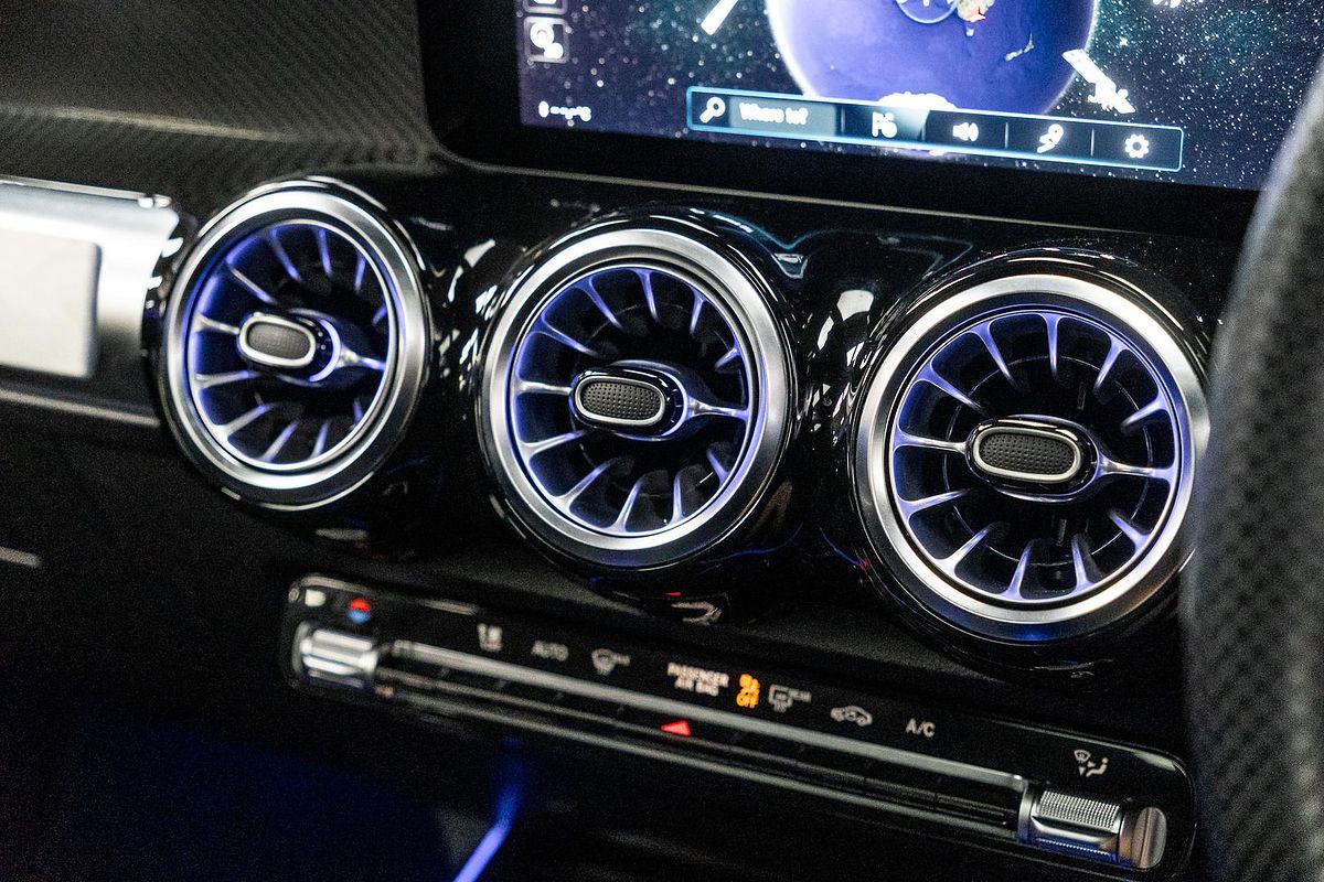 2022 Mercedes-Benz GLB-Class GLB200 X247