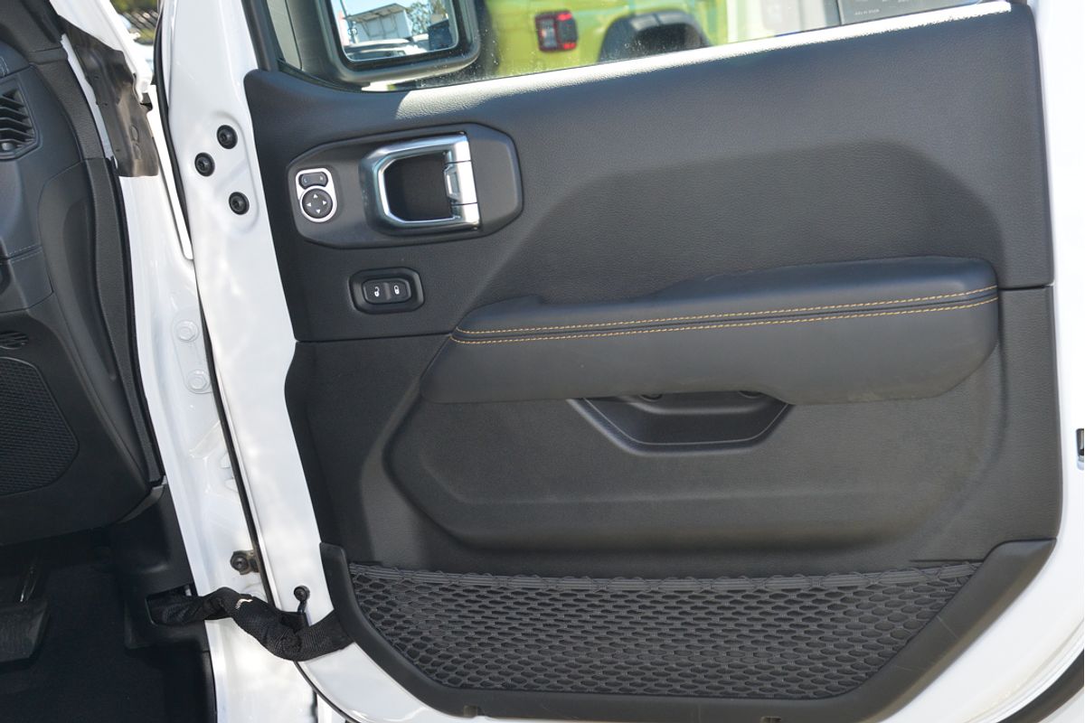2024 Jeep Wrangler Unlimited Overland JL
