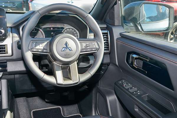 2025 Mitsubishi Triton GSR MV 4X4