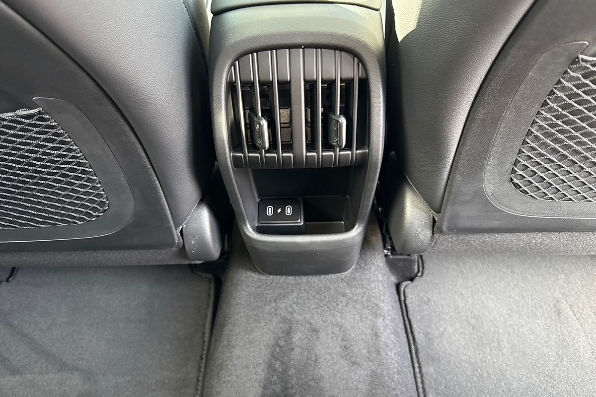 2025 Hyundai Kona Premium SX2.V2