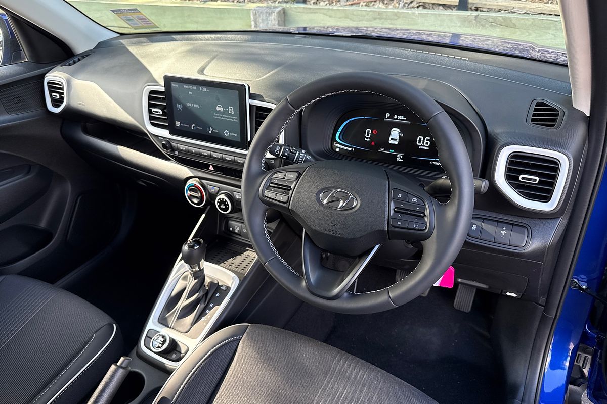2025 Hyundai Venue Active QX.V5