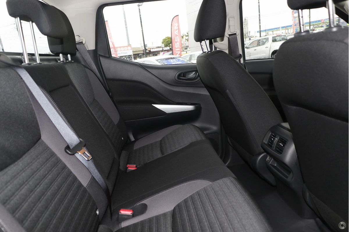 2025 Nissan Navara SL D23 Rear Wheel Drive