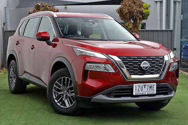2024 Nissan X-TRAIL ST T33