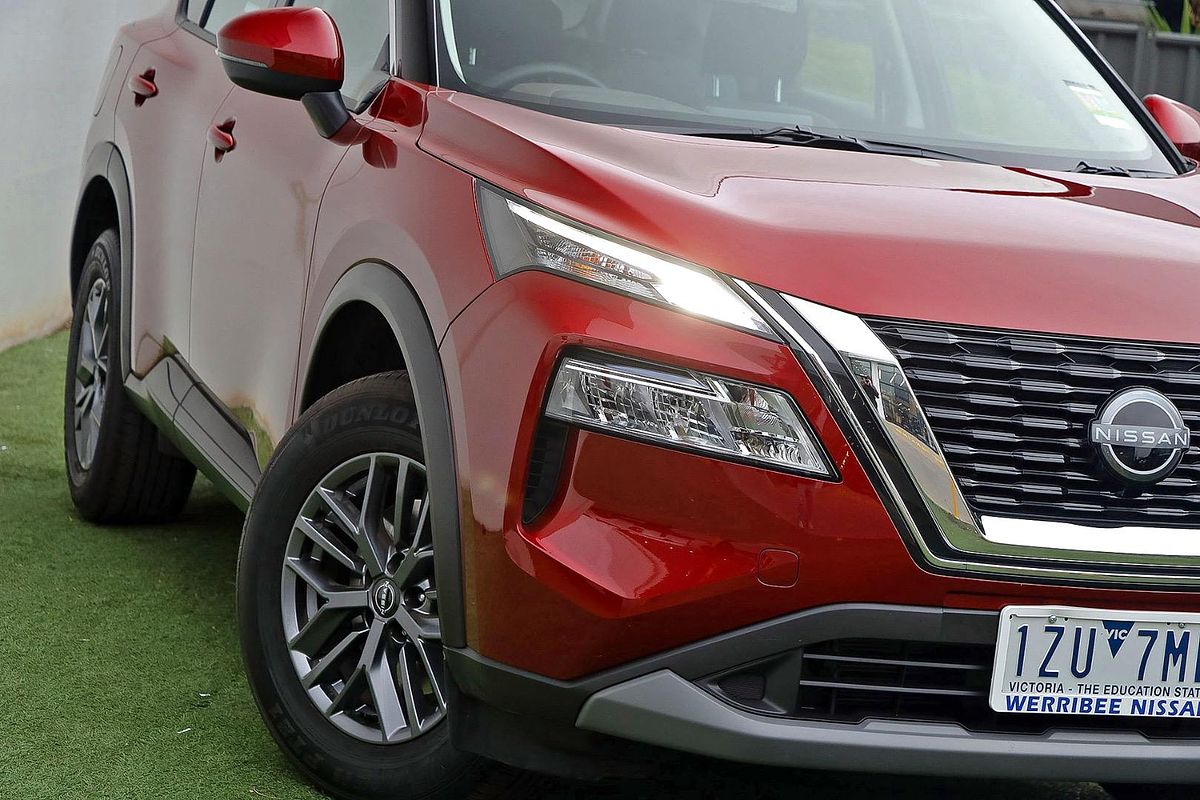 2024 Nissan X-TRAIL ST T33