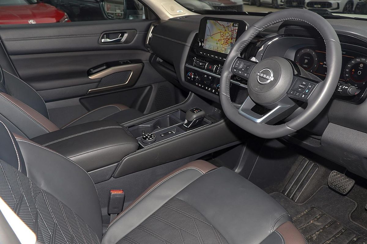 2023 Nissan Pathfinder Ti-L R53
