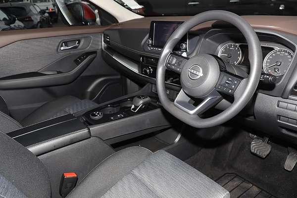 2024 Nissan X-TRAIL ST T33