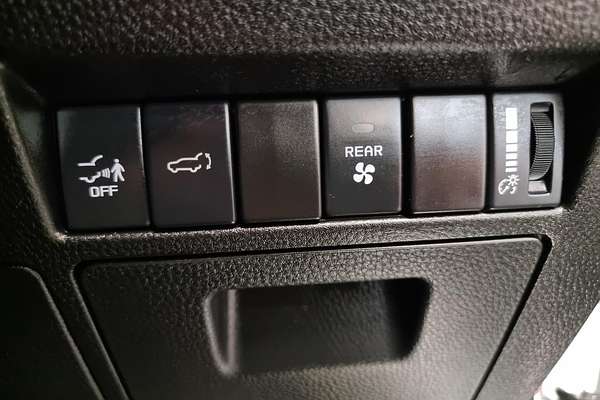 2024 Isuzu MU-X LS-U