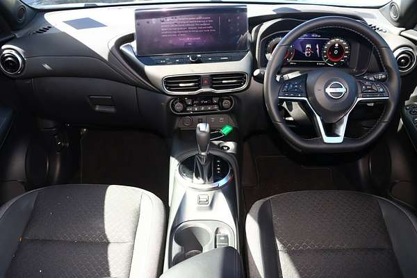2024 Nissan JUKE ST-L F16