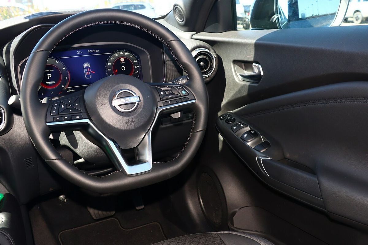 2024 Nissan JUKE ST-L F16