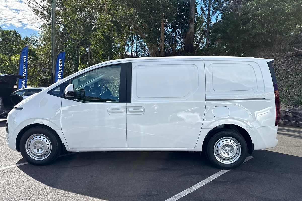 2025 Hyundai STARIA LOAD US4.V3