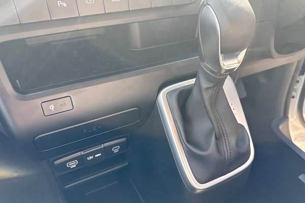 2025 Hyundai STARIA LOAD US4.V3