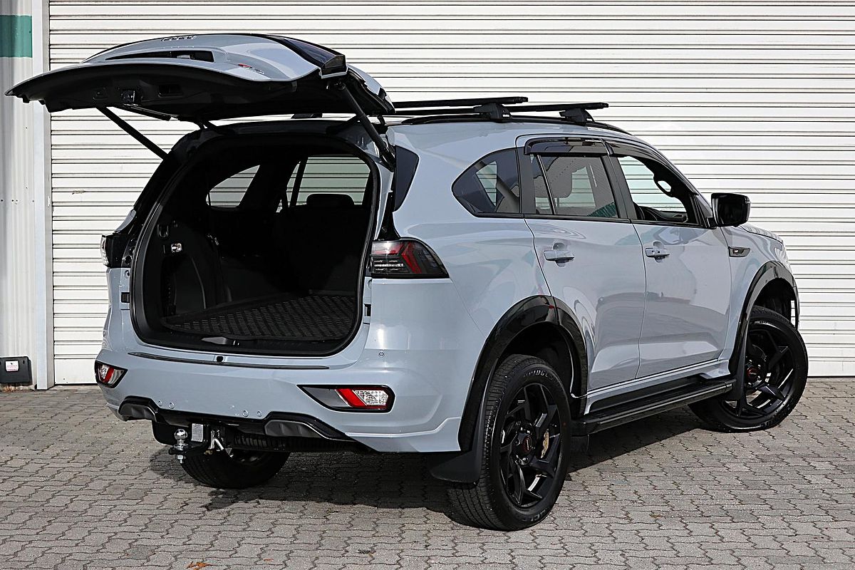 2025 Isuzu MU-X X-TERRAIN