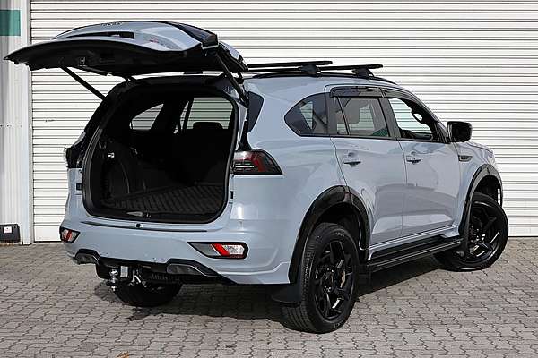 2025 Isuzu MU-X X-TERRAIN