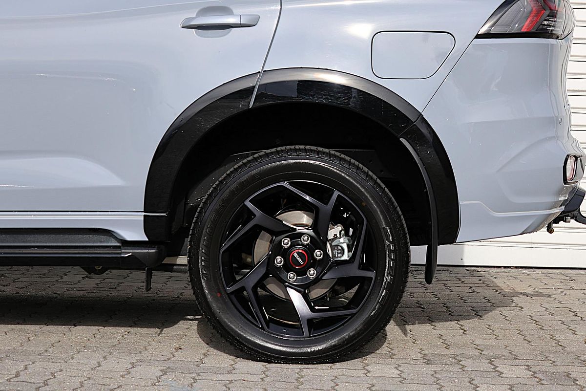 2025 Isuzu MU-X X-TERRAIN