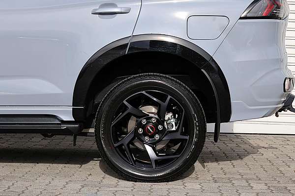 2025 Isuzu MU-X X-TERRAIN