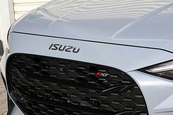 2025 Isuzu MU-X X-TERRAIN