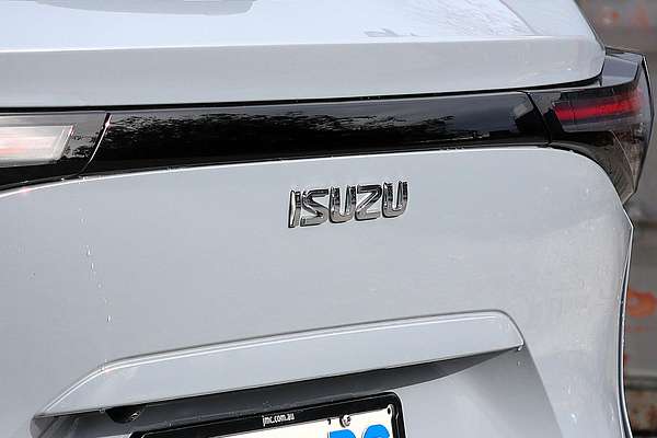 2025 Isuzu MU-X X-TERRAIN