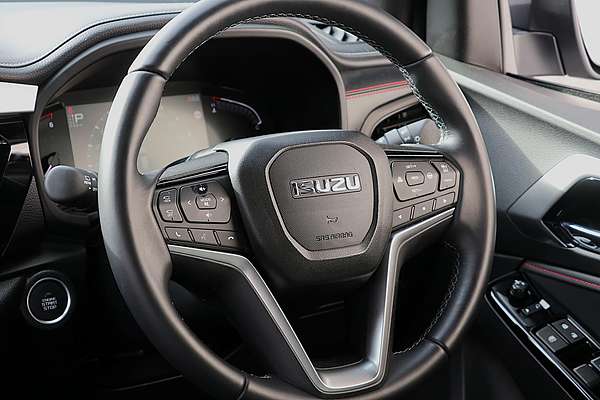 2025 Isuzu MU-X X-TERRAIN