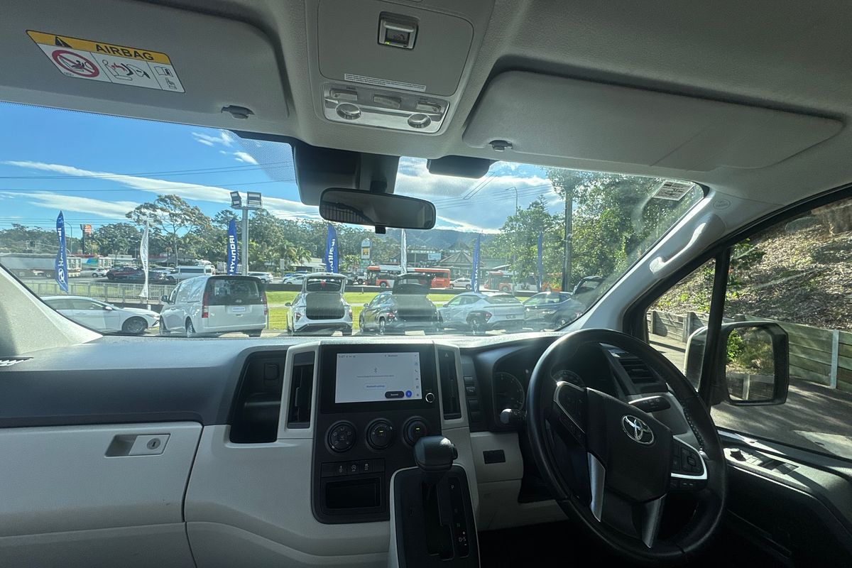 2023 Toyota Hiace GDH300R LWB