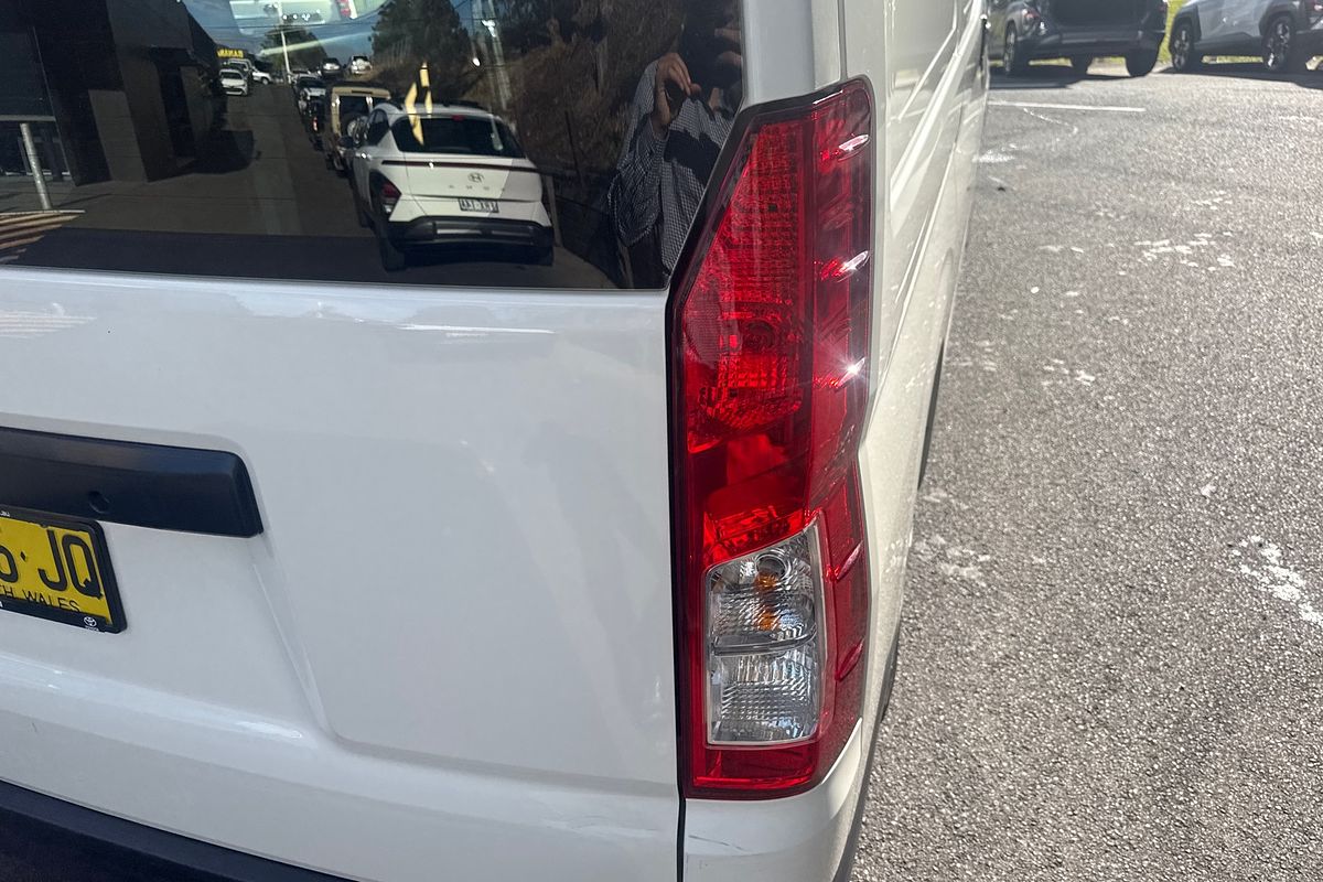 2023 Toyota Hiace GDH300R LWB