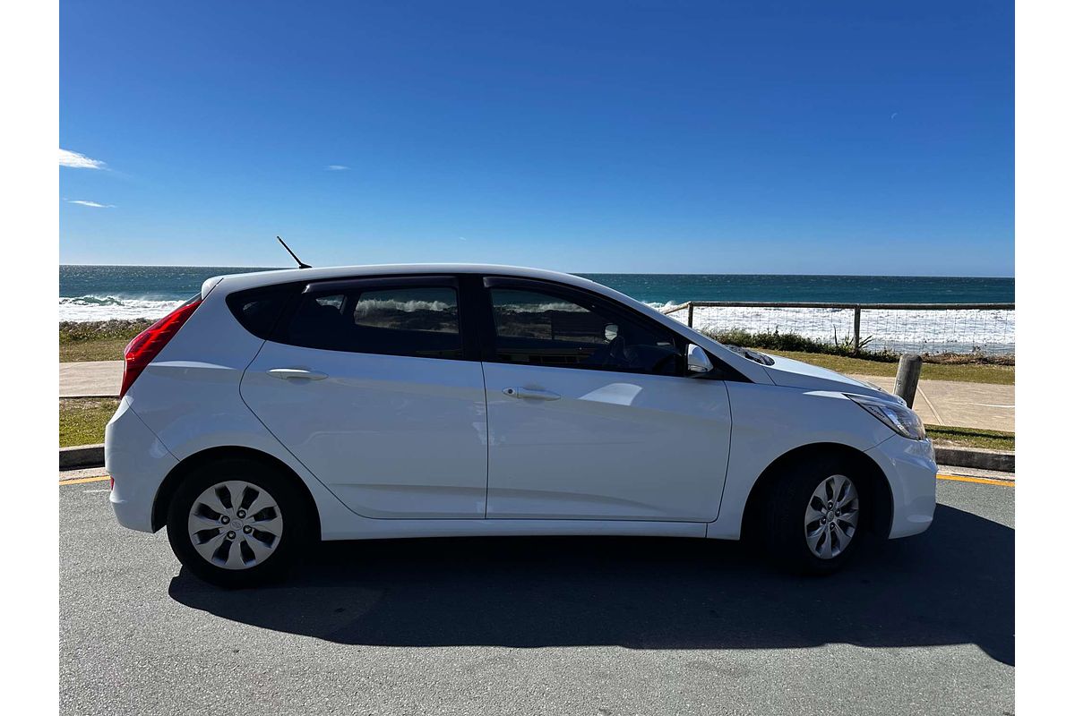 2016 Hyundai Accent Active RB3
