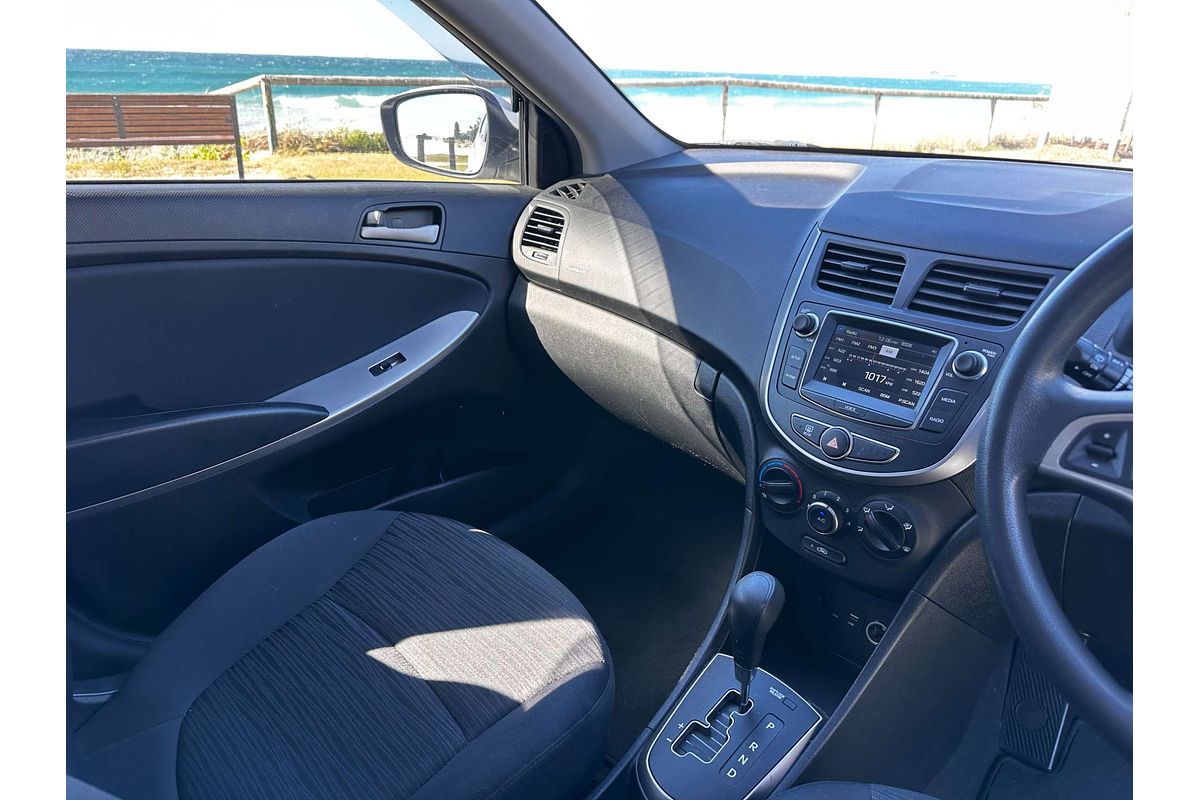 2016 Hyundai Accent Active RB3