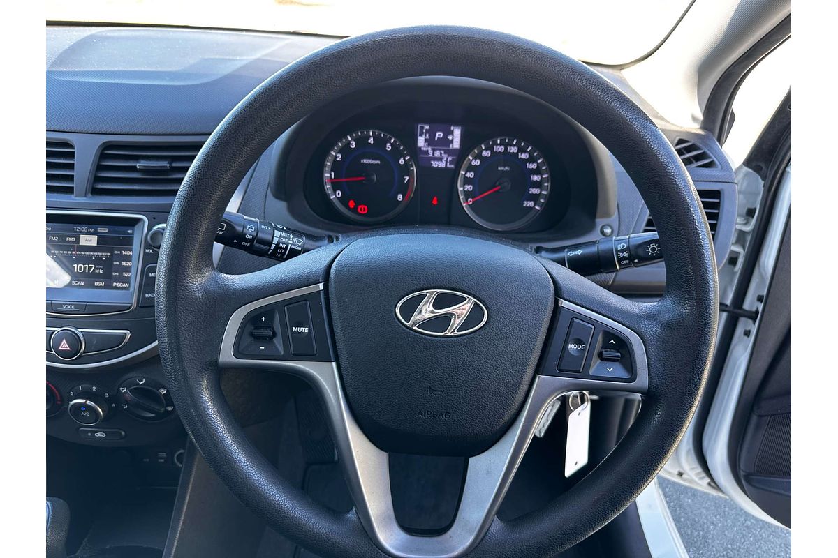 2016 Hyundai Accent Active RB3