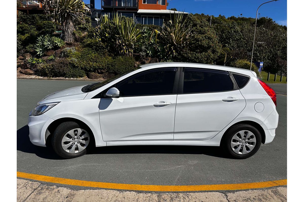 2016 Hyundai Accent Active RB3